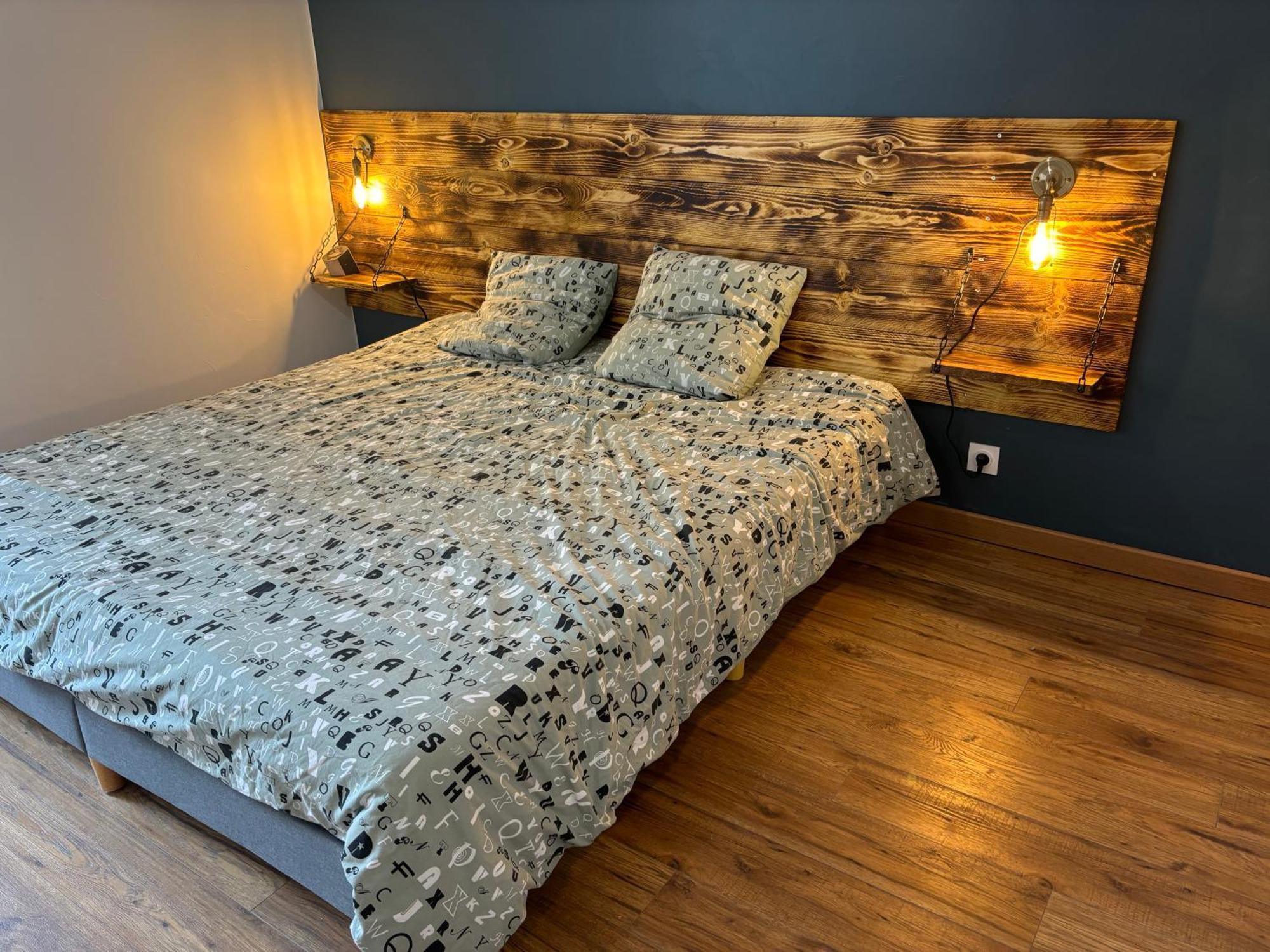 Appartement 6 Personnes - Lit King Size - Balneo - Wifi Le Puy-en-Velay Exteriör bild