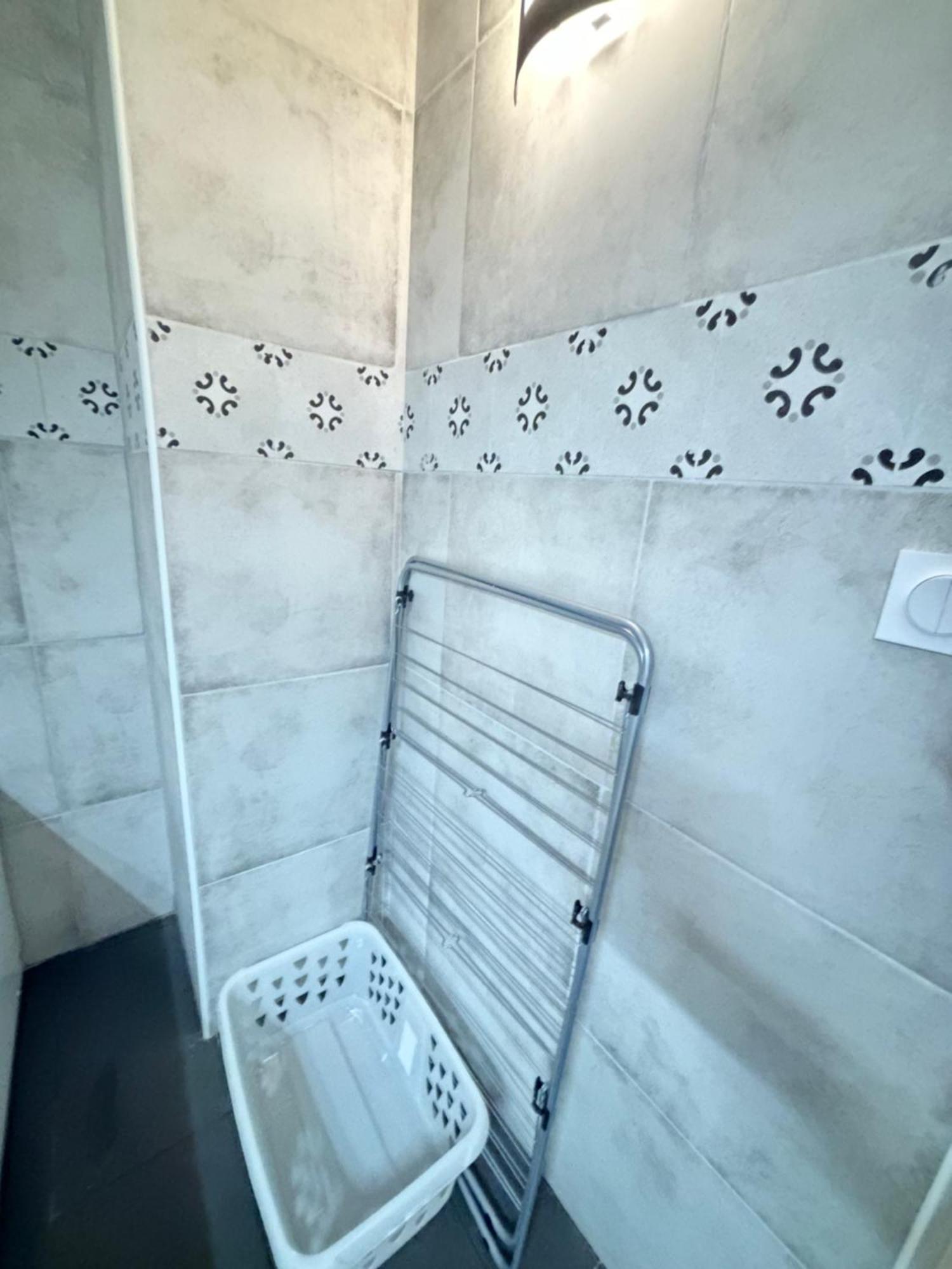 Appartement 6 Personnes - Lit King Size - Balneo - Wifi Le Puy-en-Velay Exteriör bild